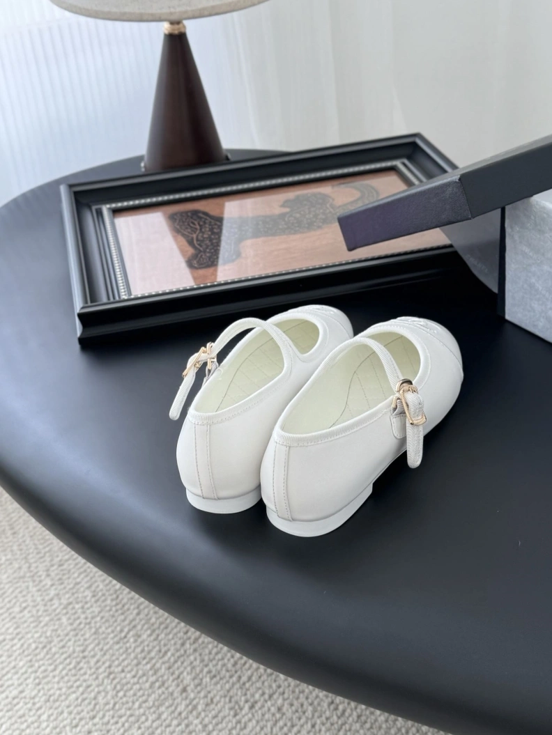 Timeless Chxnxl Flat Shoes 119399