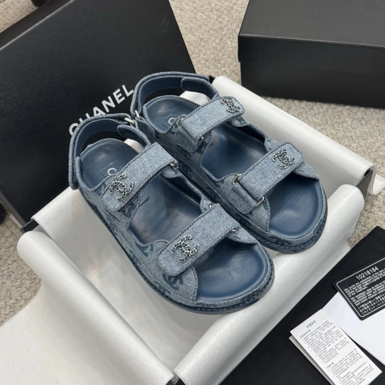 Resilient Chxnxl Sandals 119134
