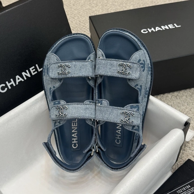 Resilient Chxnxl Sandals 119134