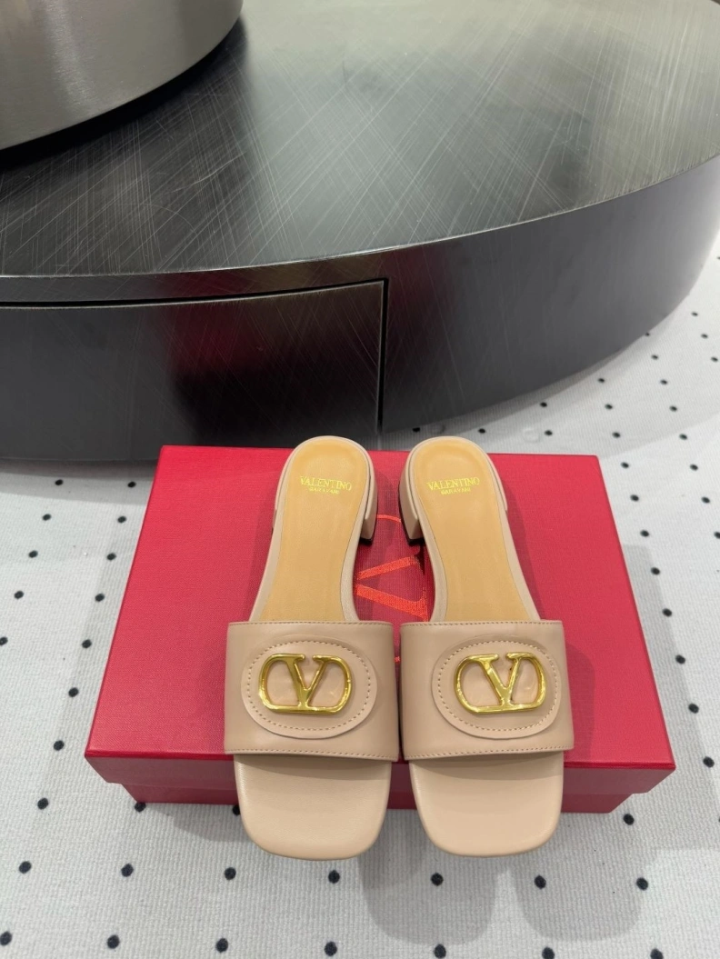 Comfortable Vxlxntino Slippers 229335
