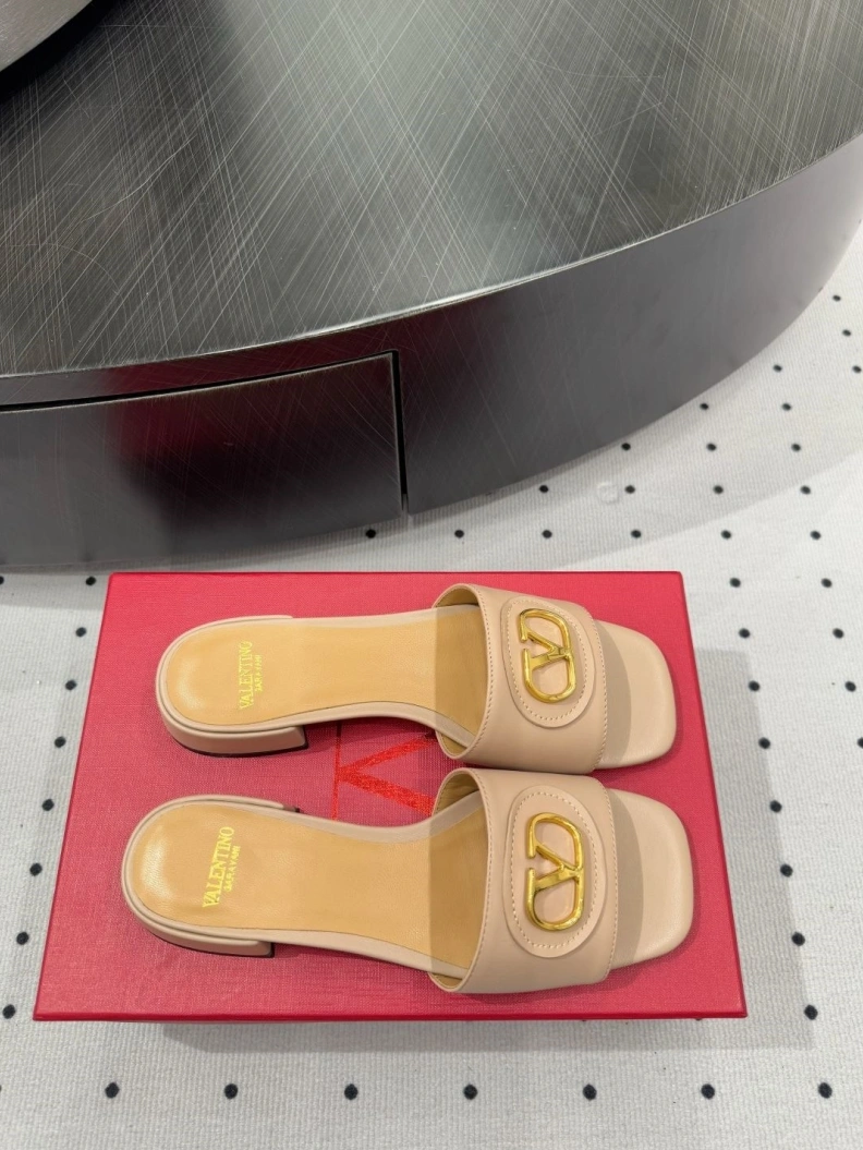 Comfortable Vxlxntino Slippers 229335