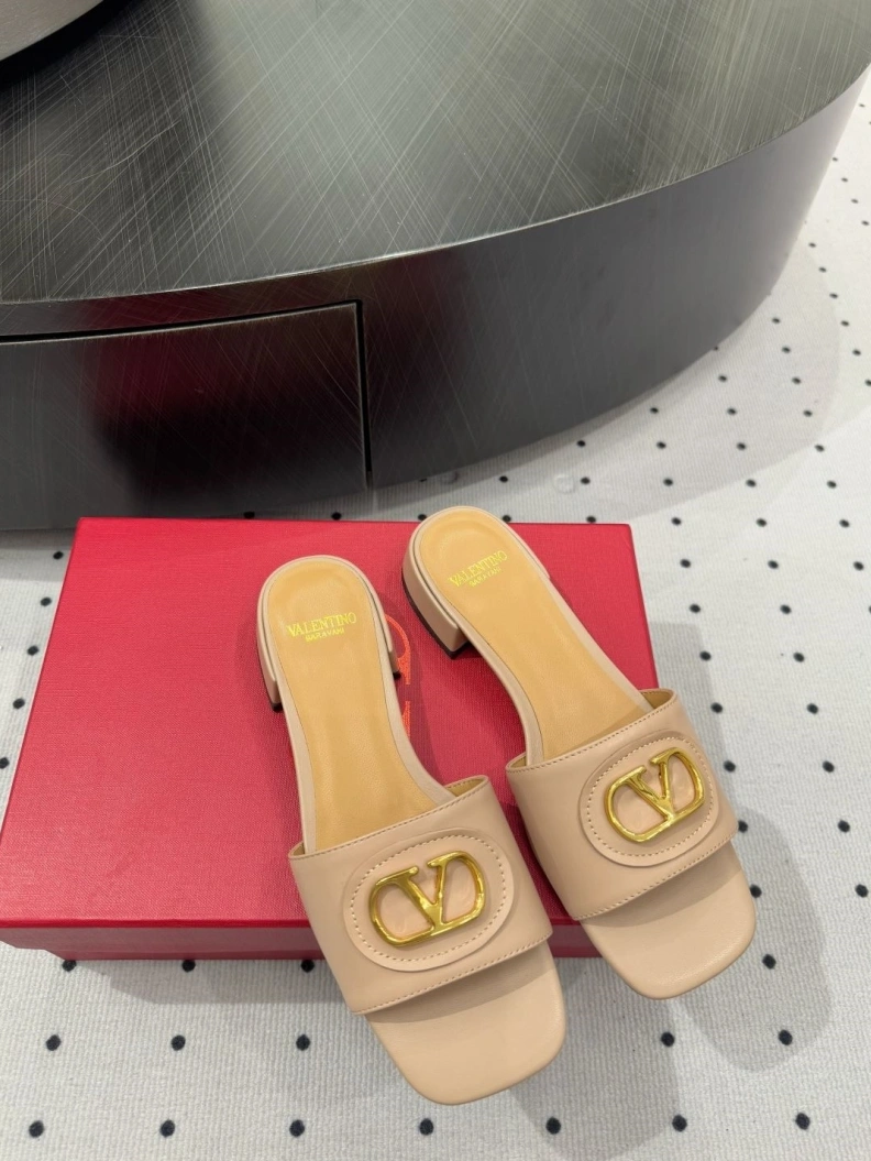 Comfortable Vxlxntino Slippers 229335