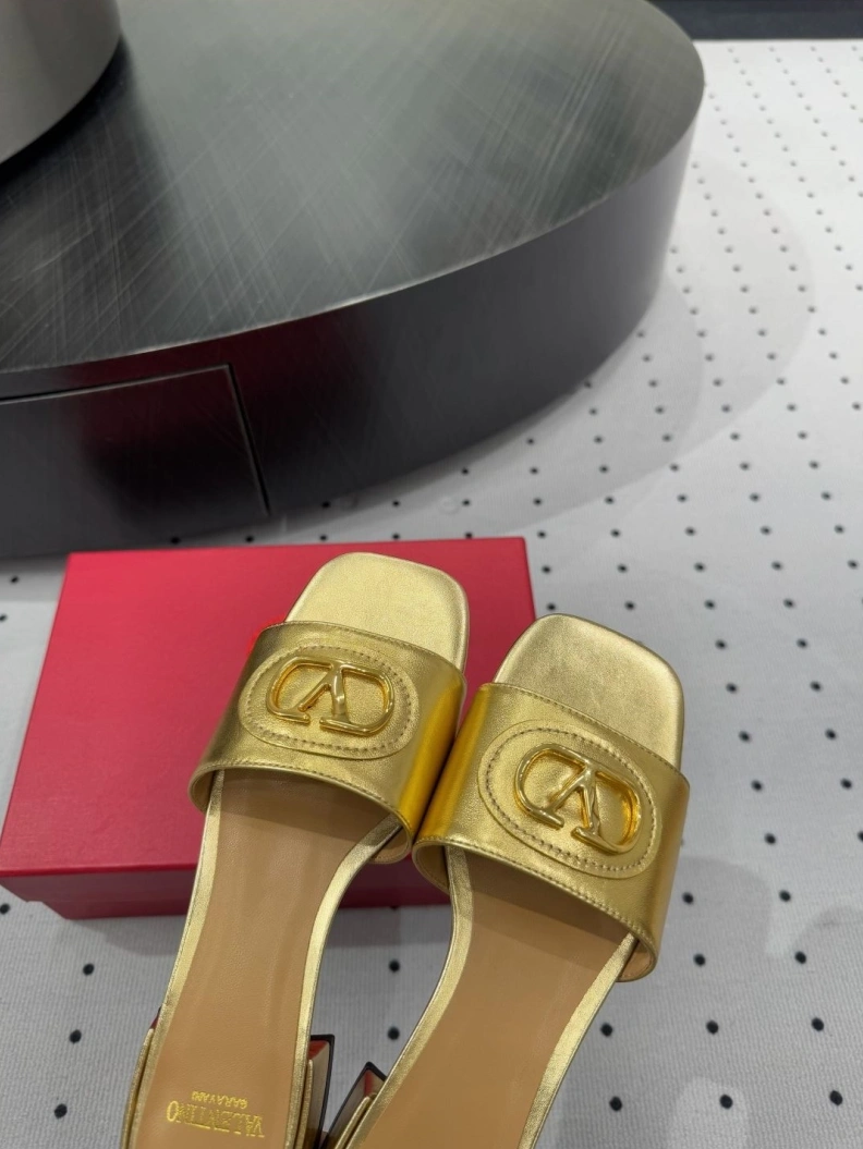 Comfortable Vxlxntino Slippers 229334