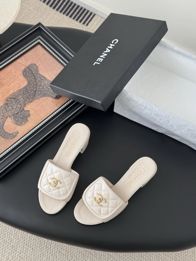 Chxnxl Slippers EyeCatching 118910