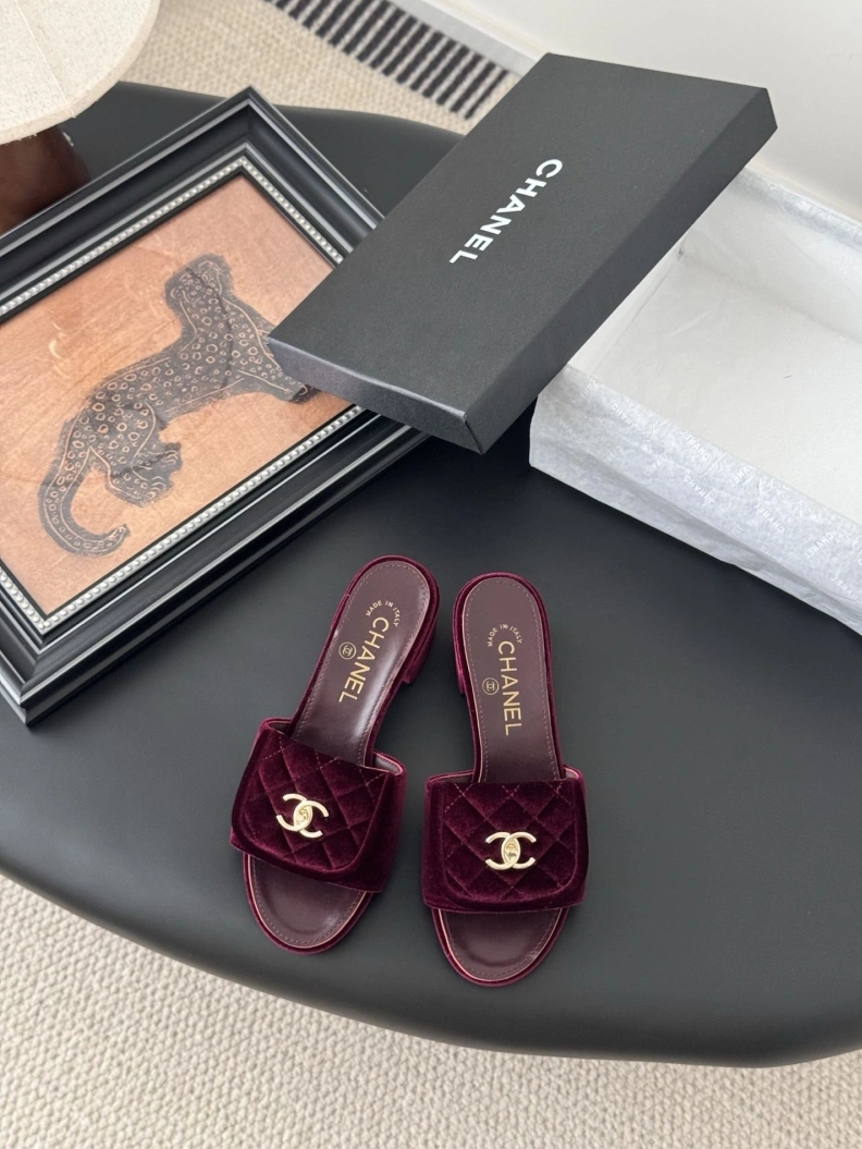 Chxnxl Slippers Refined 118896
