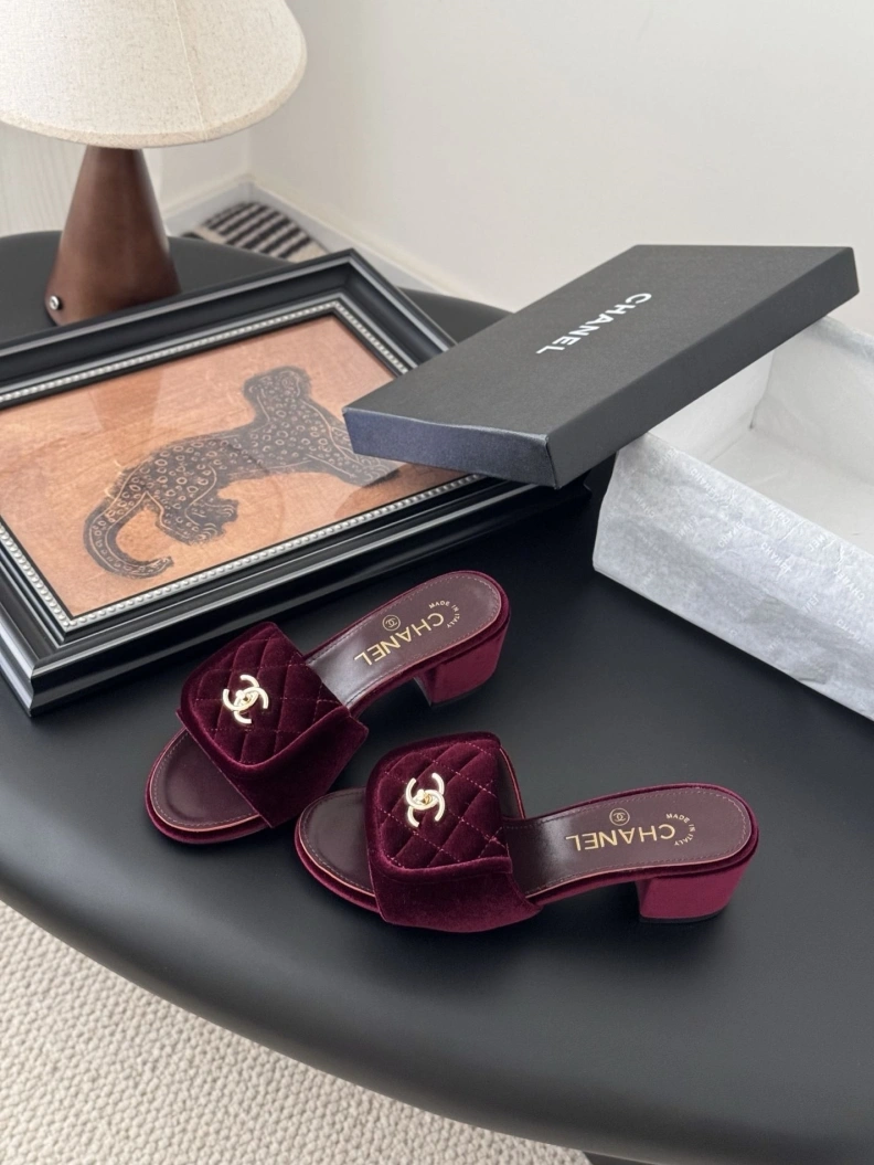 Chxnxl Slippers Refined 118896