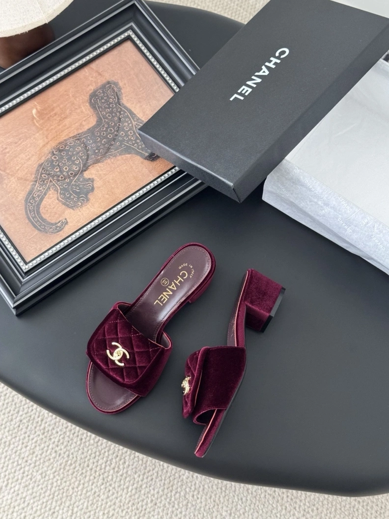 Chxnxl Slippers Refined 118896