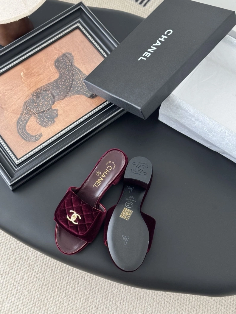 Chxnxl Slippers Refined 118896