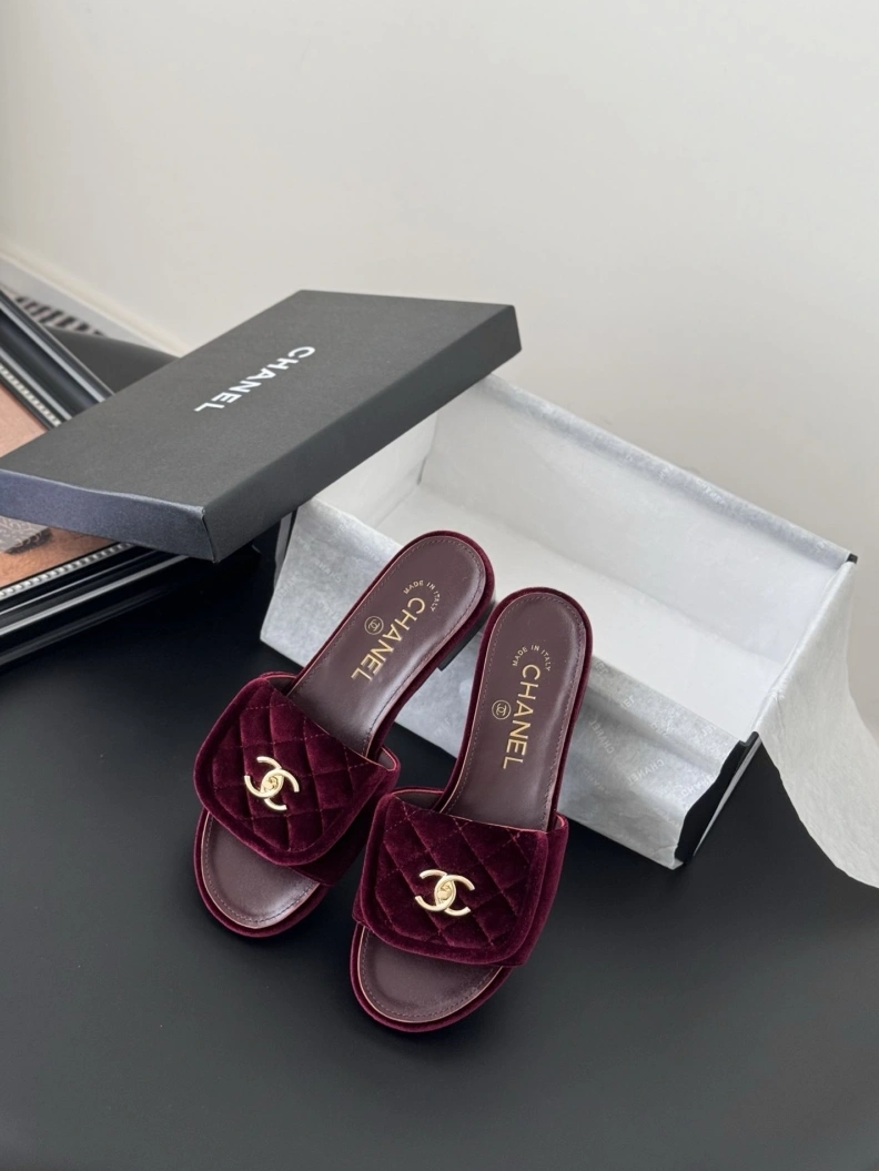 Chxnxl Slippers Classic 118882