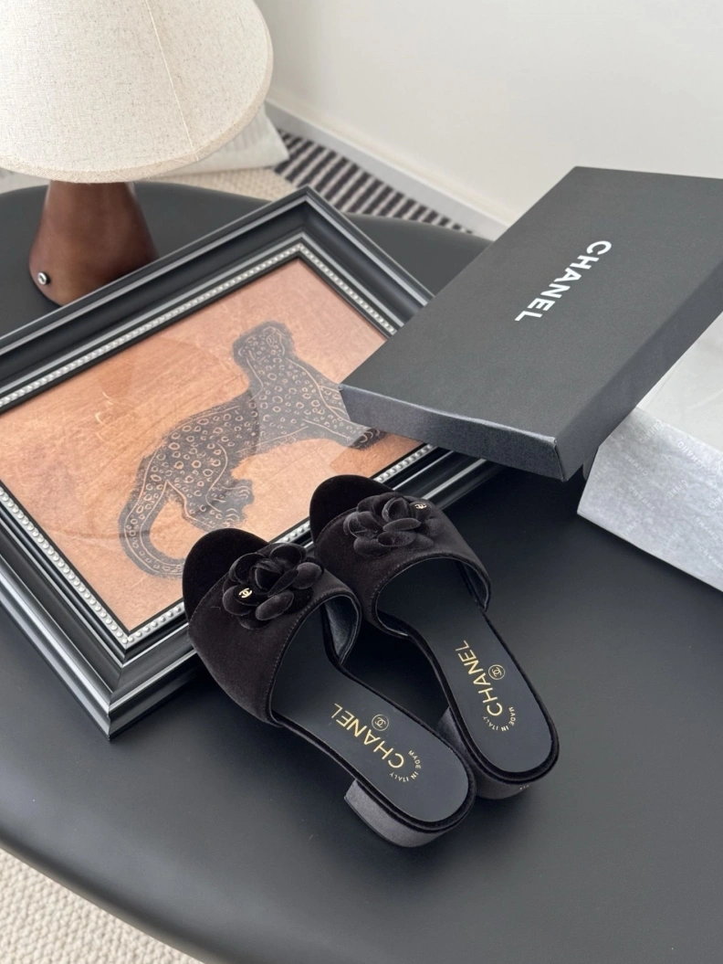 AllSeason Chxnxl Slippers 118862
