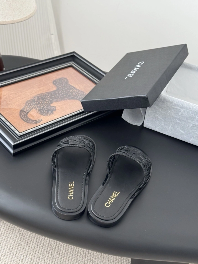 NewStyle Chxnxl Slippers 118875