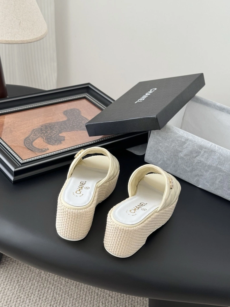 Efficient Chxnxl Sandals 119118