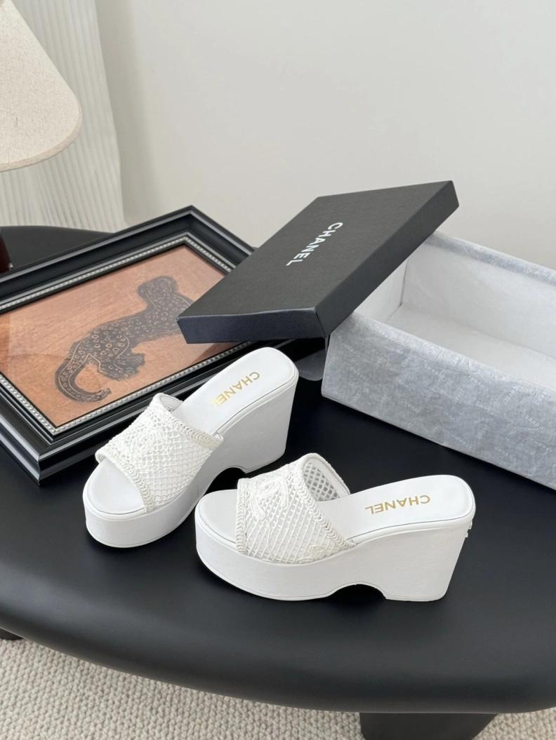 Trendy Chxnxl Sandals 119116