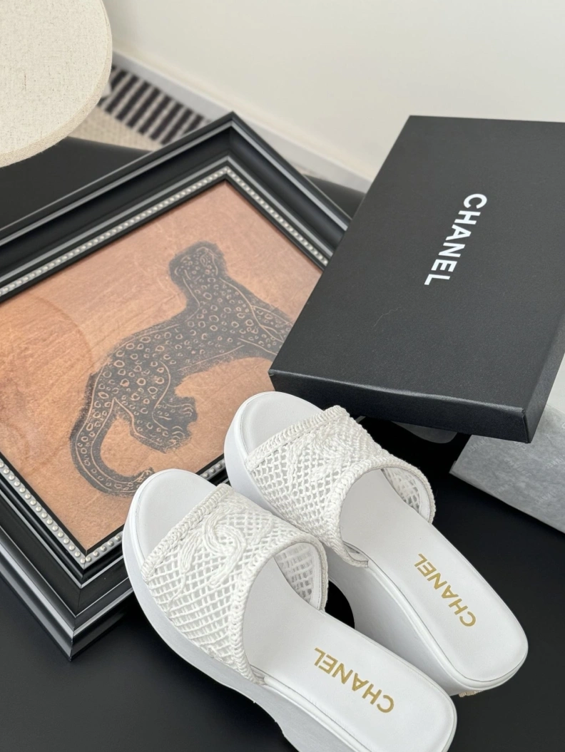 Trendy Chxnxl Sandals 119116