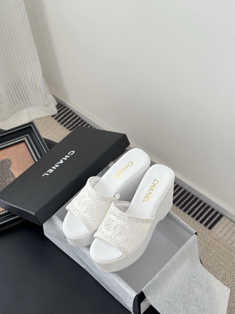 Trendy Chxnxl Sandals 119116