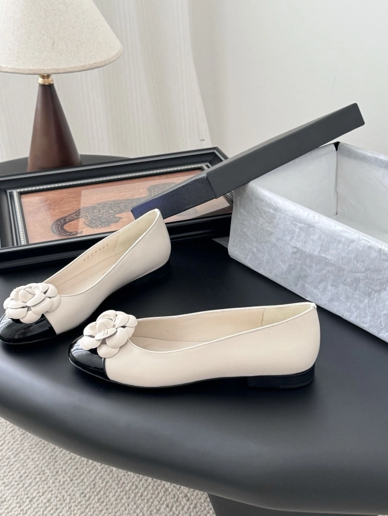 Flexible Chxnxl Flat Shoes 119390