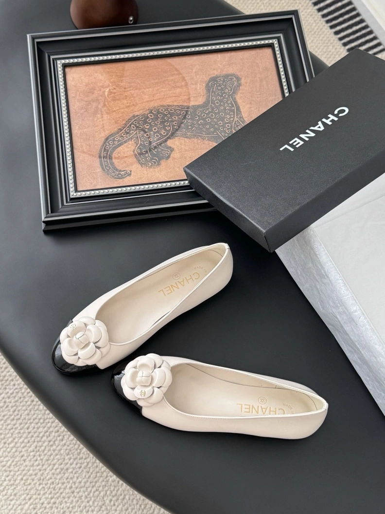 Flexible Chxnxl Flat Shoes 119390