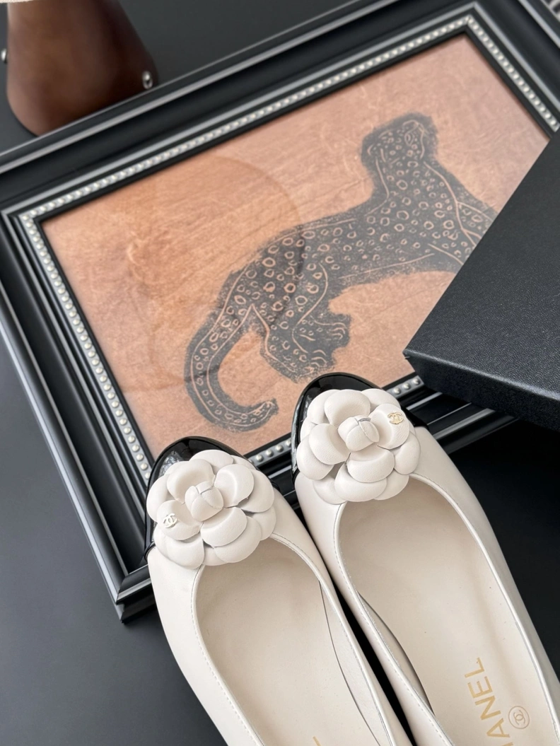 Flexible Chxnxl Flat Shoes 119390