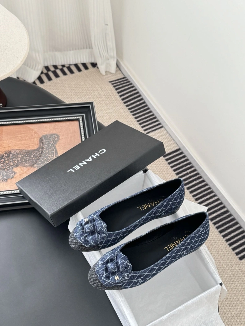 HighQuality Chxnxl Flat Shoes 119386