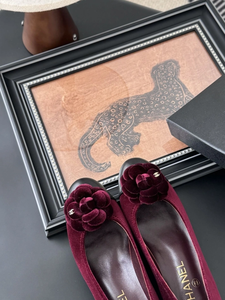 Durable Chxnxl Flat Shoes 119380