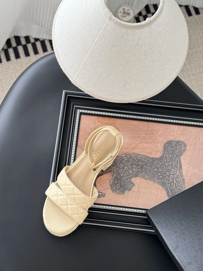 Soft Chxnxl Sandals 119106
