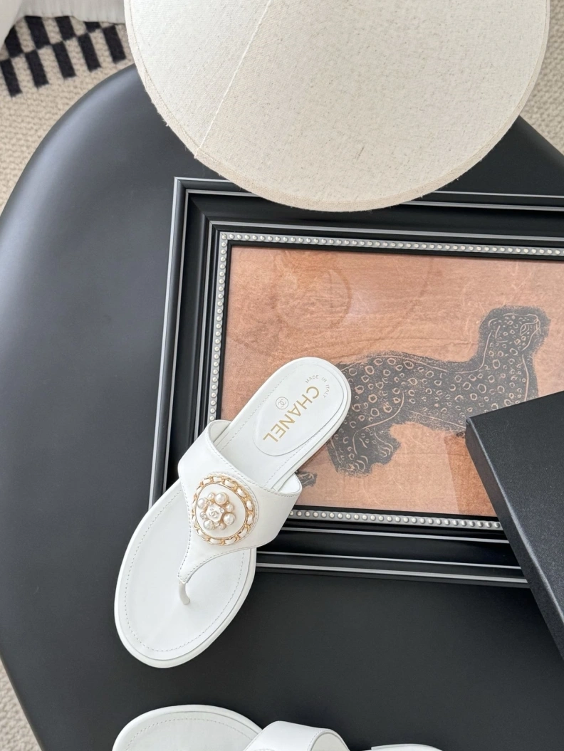 Cozy Chxnxl Slippers 118864