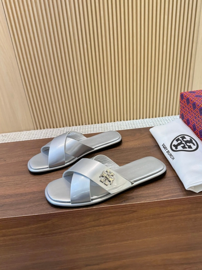 HighQuality Othxr Slippers 212059