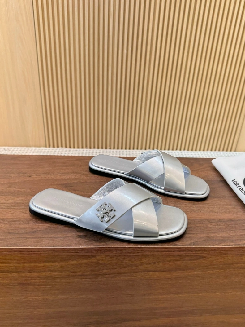 HighQuality Othxr Slippers 212059