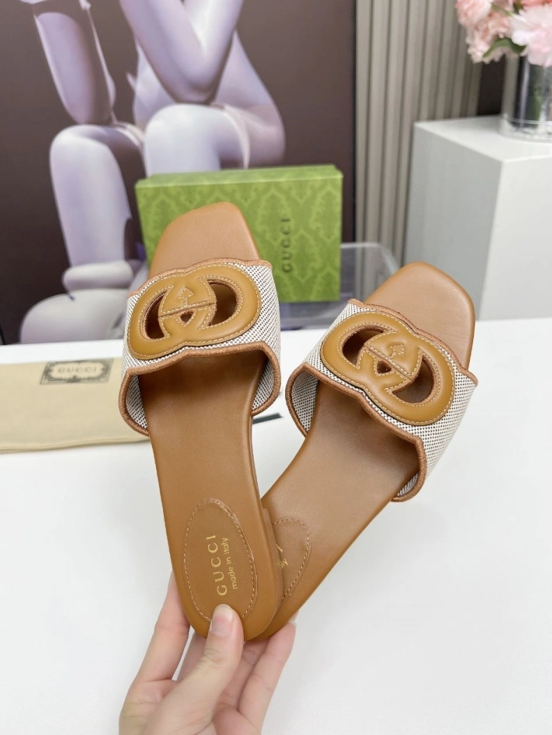 Refined Gxccx Slippers 157045