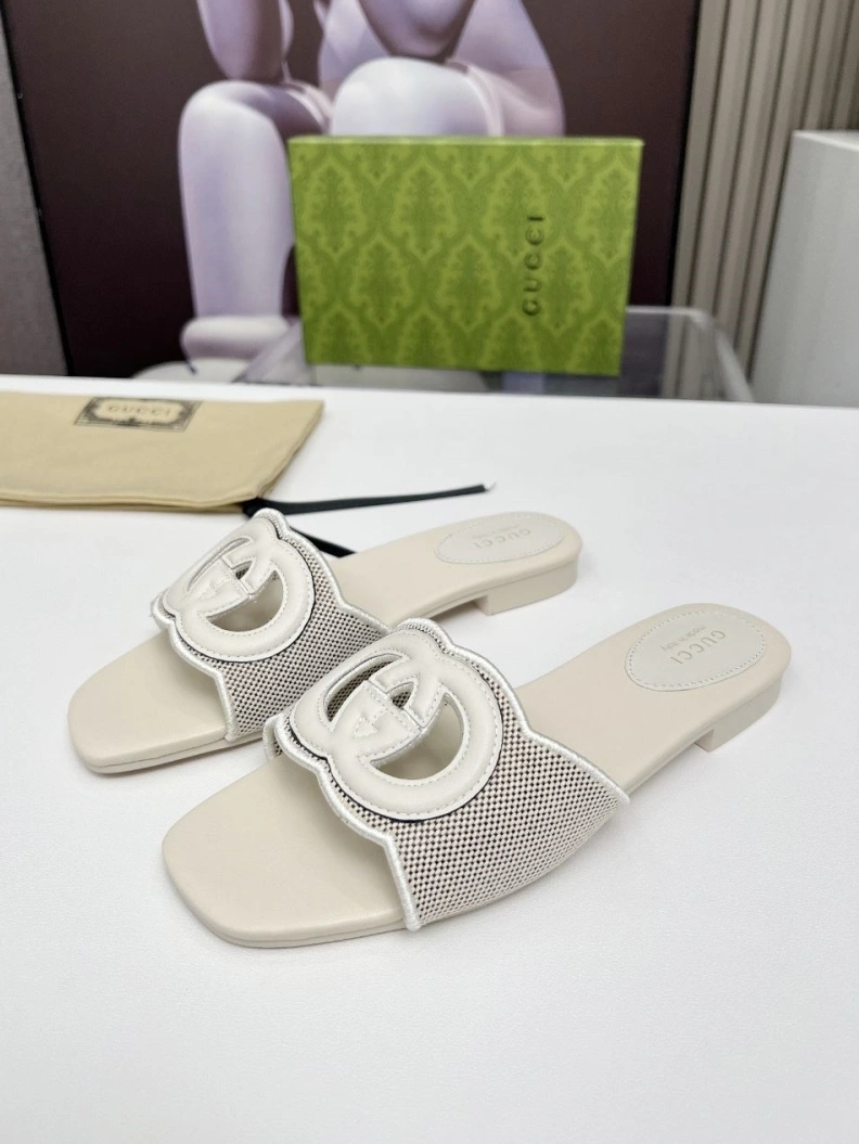 Affordable Gxccx Slippers 157043