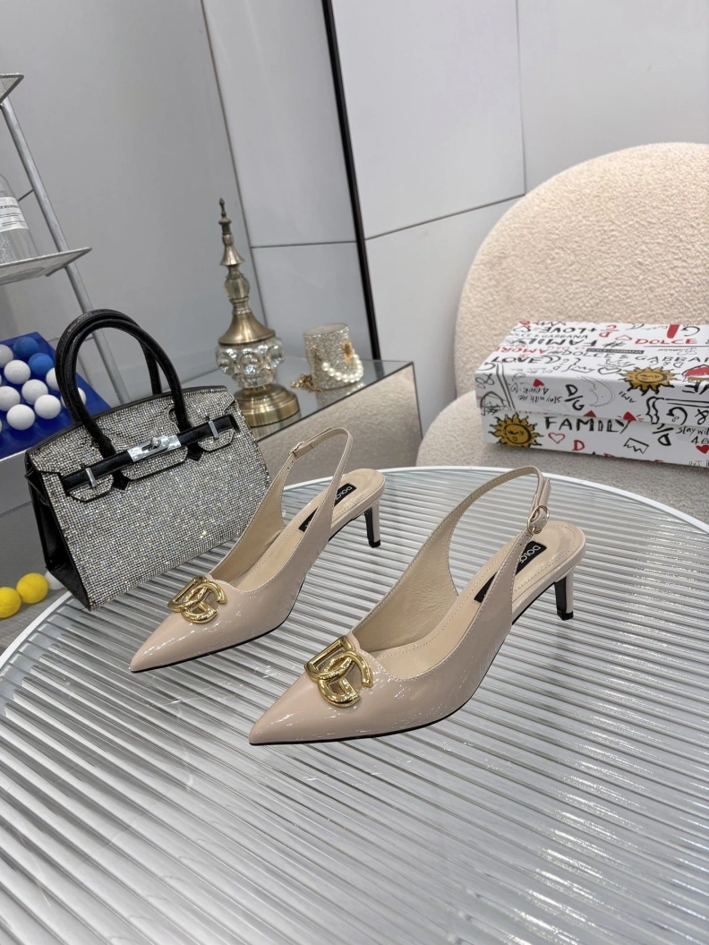 EyeCatching Gxccx Sandals 157135