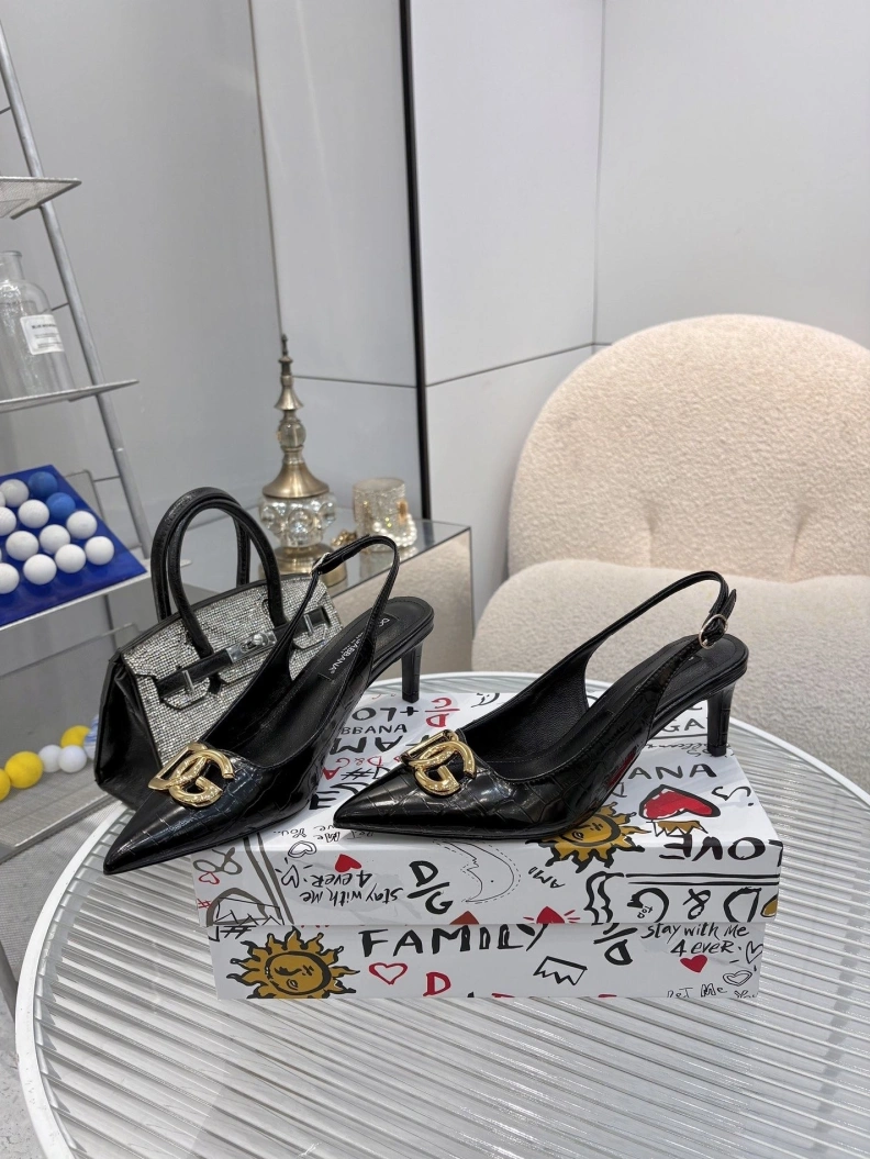 Gxccx Sandals UrbanStyle 157136