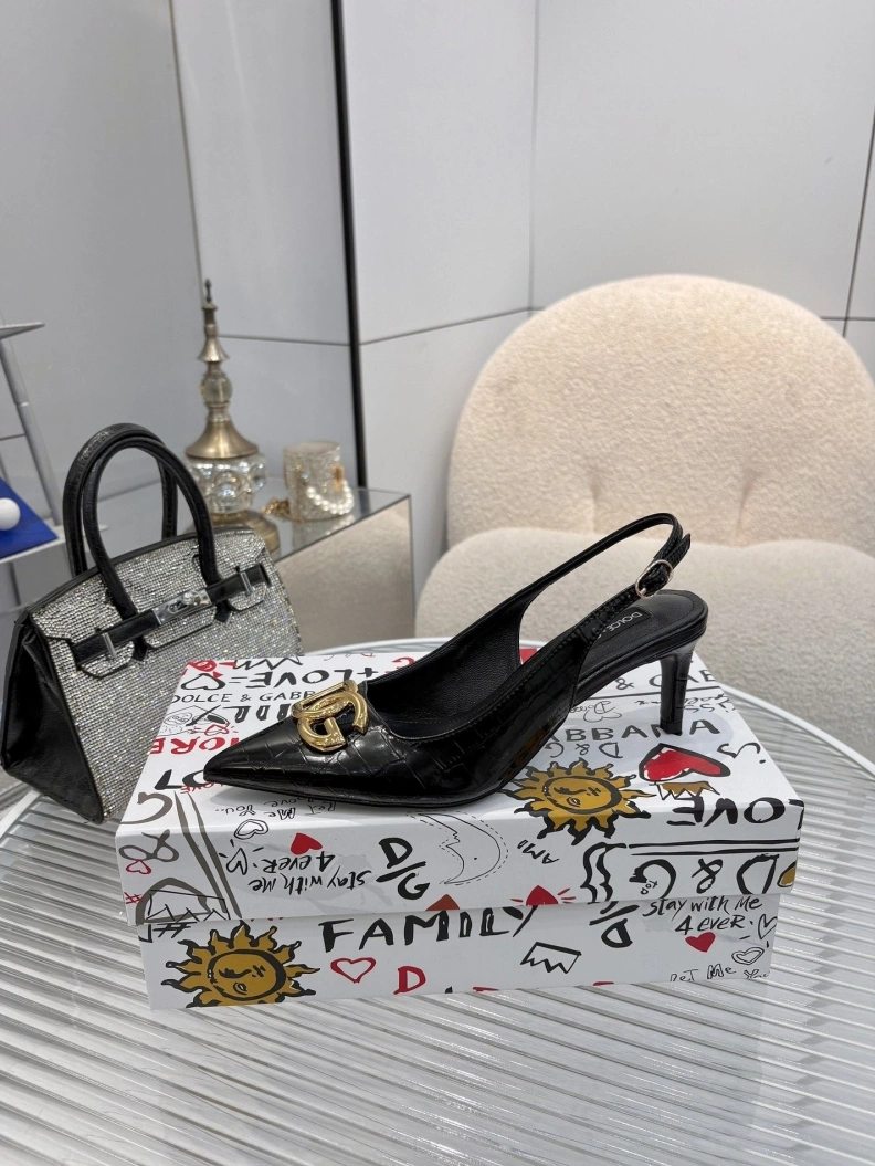 Gxccx Sandals UrbanStyle 157136