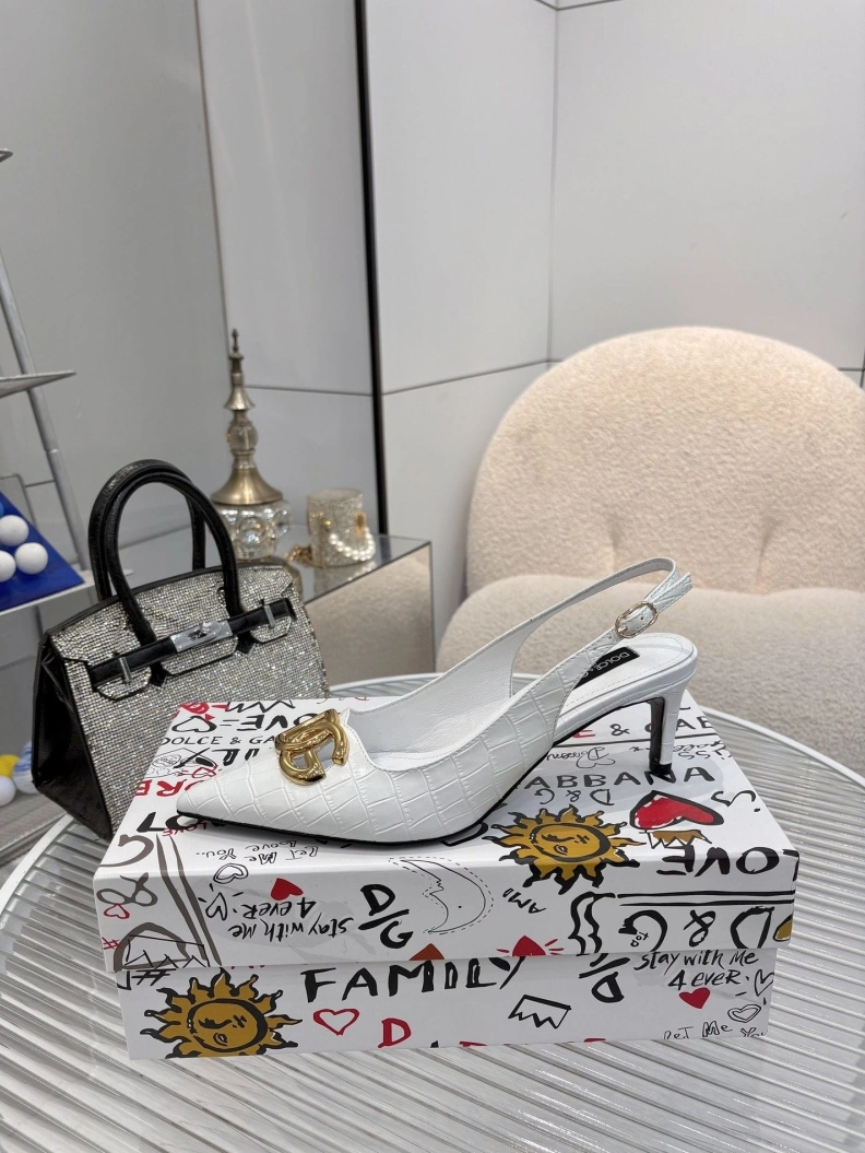Resilient Gxccx Sandals 157131