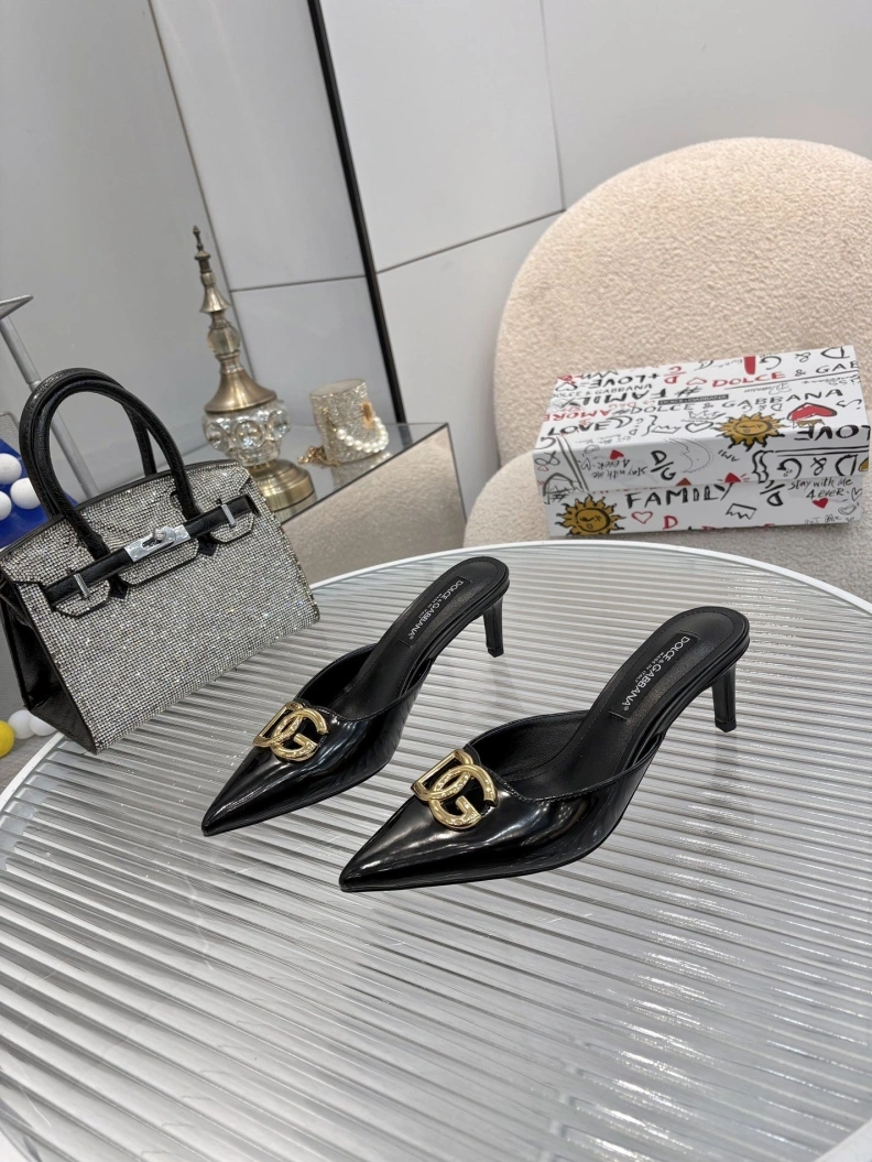 Vibrant Gxccx Sandals 157130