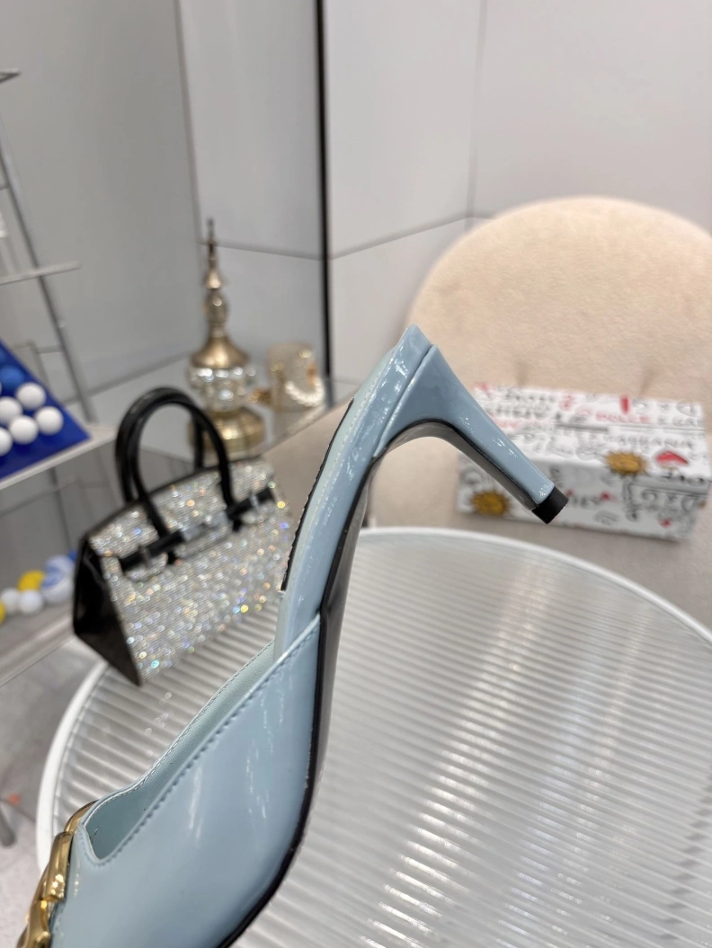 Minimalist Gxccx Sandals 157132