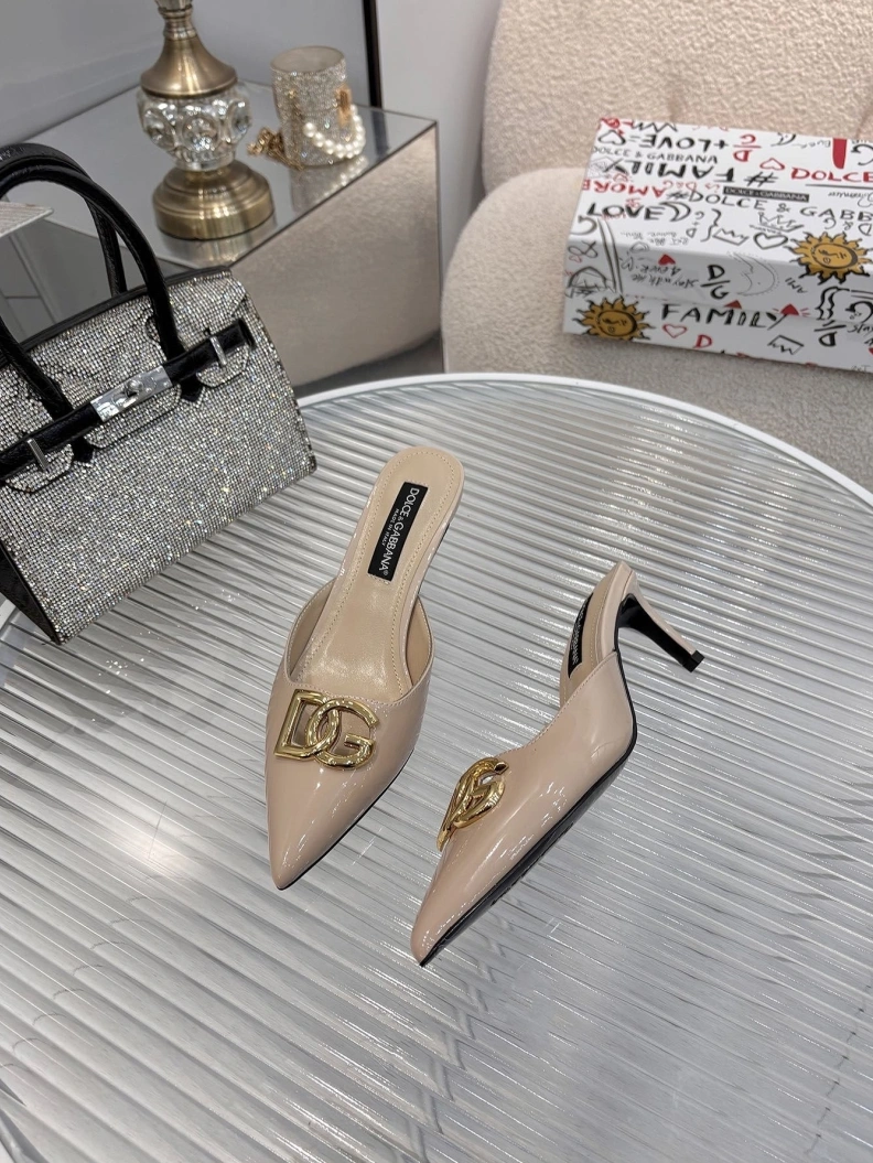 EyeCatching Gxccx Sandals 157143