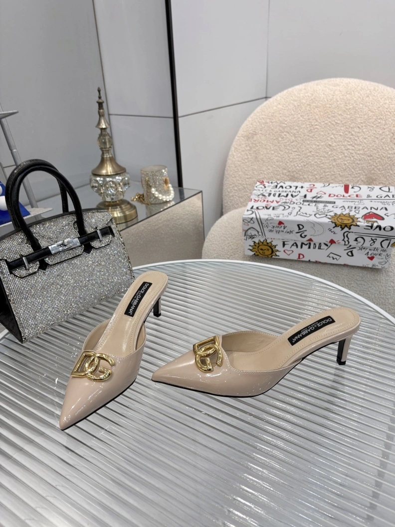 EyeCatching Gxccx Sandals 157143
