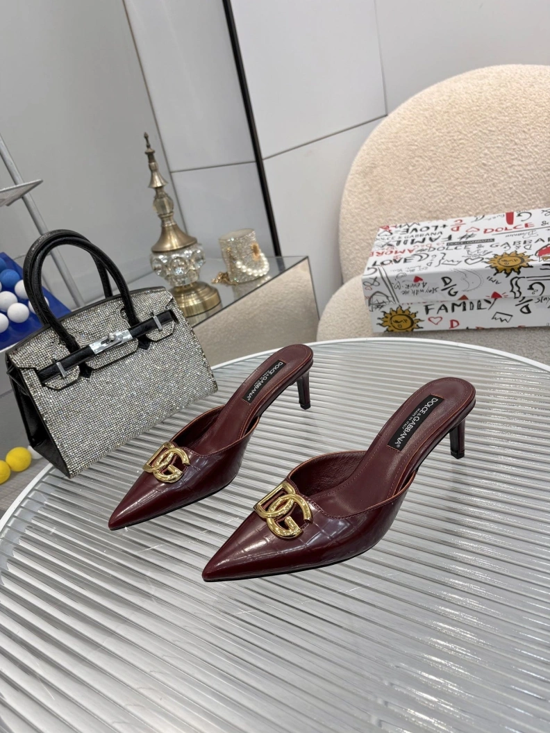 Gxccx Sandals Minimalist 157128