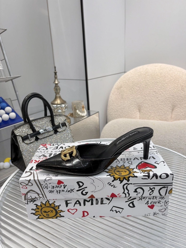 Popular Gxccx Sandals 157134
