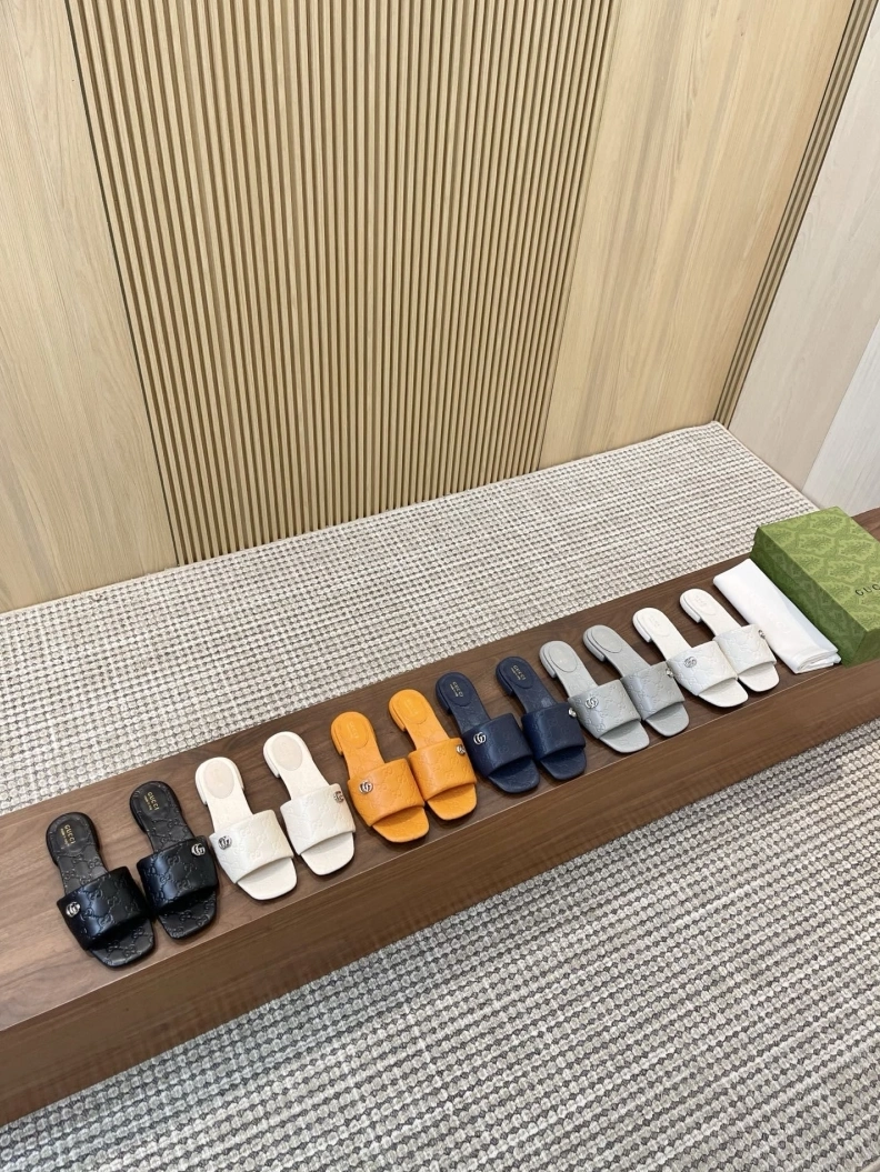 Gxccx Slippers Stylish 157041