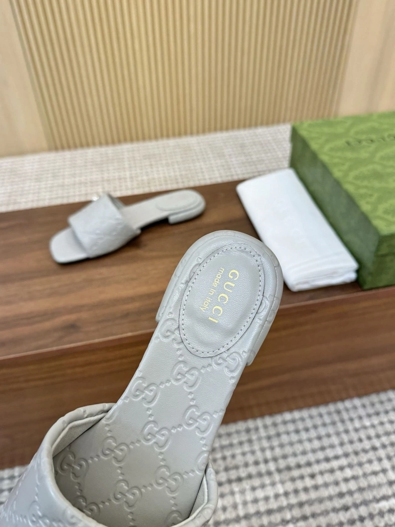Gxccx Slippers Stylish 157041