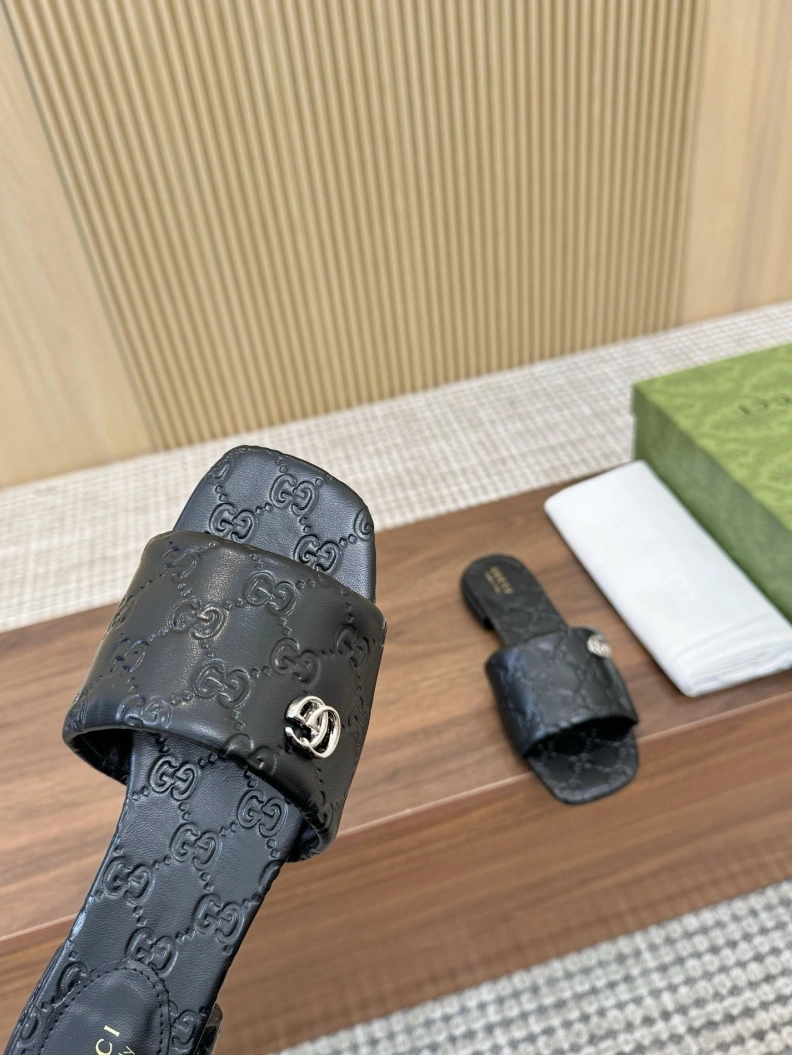 Gxccx Slippers Classic 157038