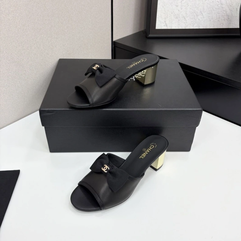 Chxnxl Slippers Timeless 118846