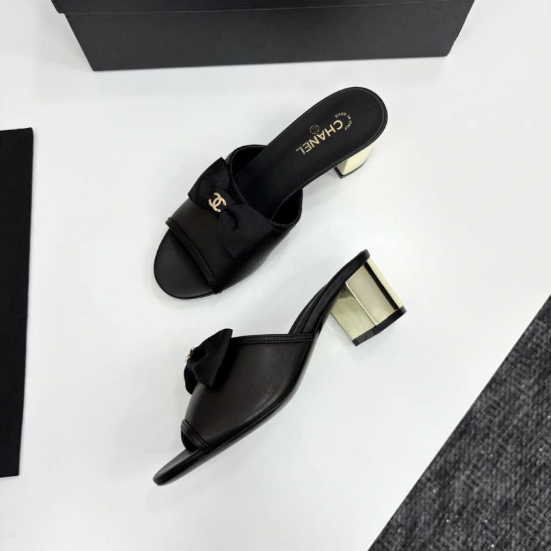 Chxnxl Slippers Timeless 118846