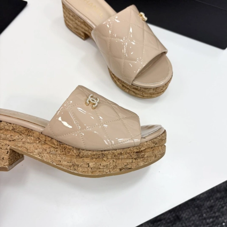 Sophisticated Chxnxl Slippers 118843