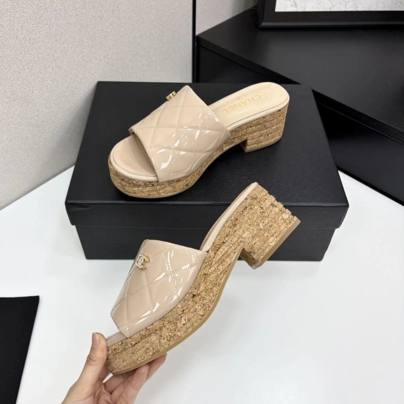 Sophisticated Chxnxl Slippers 118843