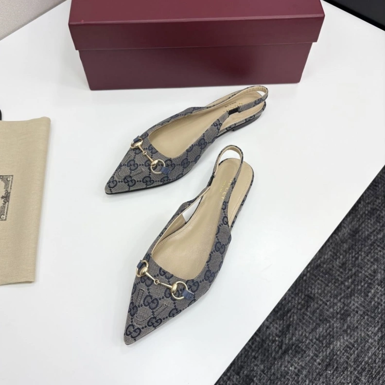 Gxccx Sandals WellDesigned 157124