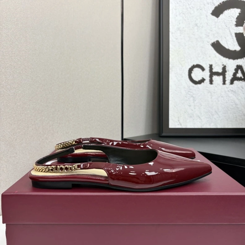 Resilient Gxccx Sandals 157122