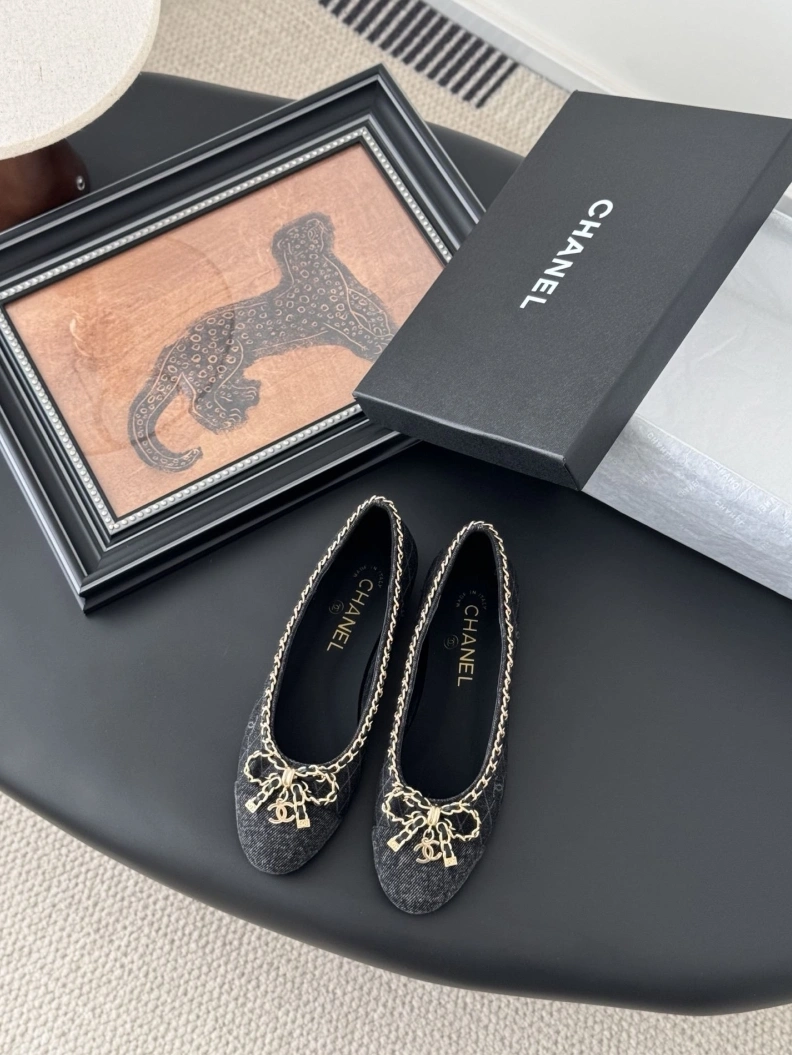 Reliable Chxnxl Flat Shoes 119355